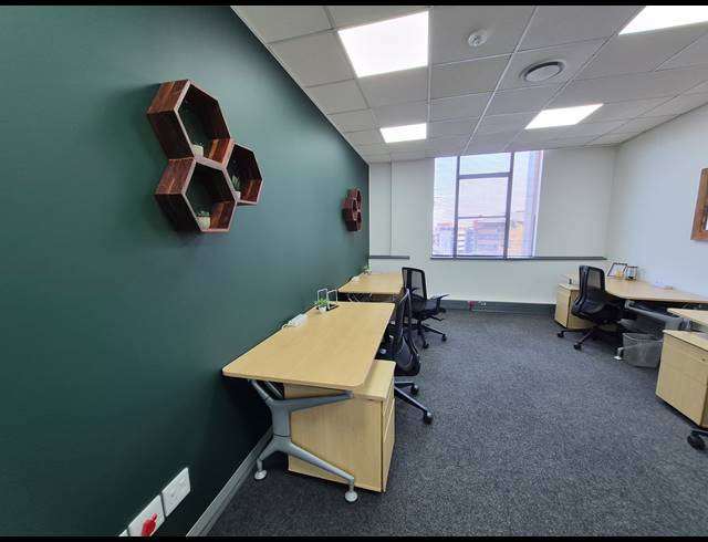 52M² OFFICE TO LET IN SANDTON CENTRAL